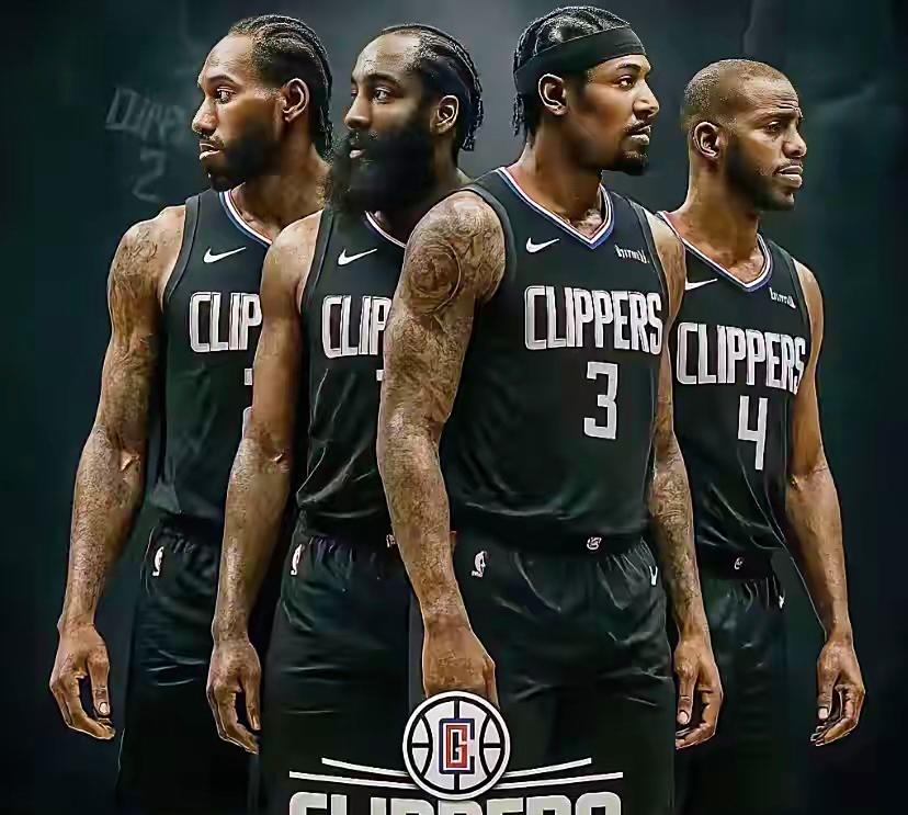 我晒干了沉默！河南后卫周缘德晒与网红田一名合影（打破沉默！河南后卫周缘德晒与网红田一名合影）