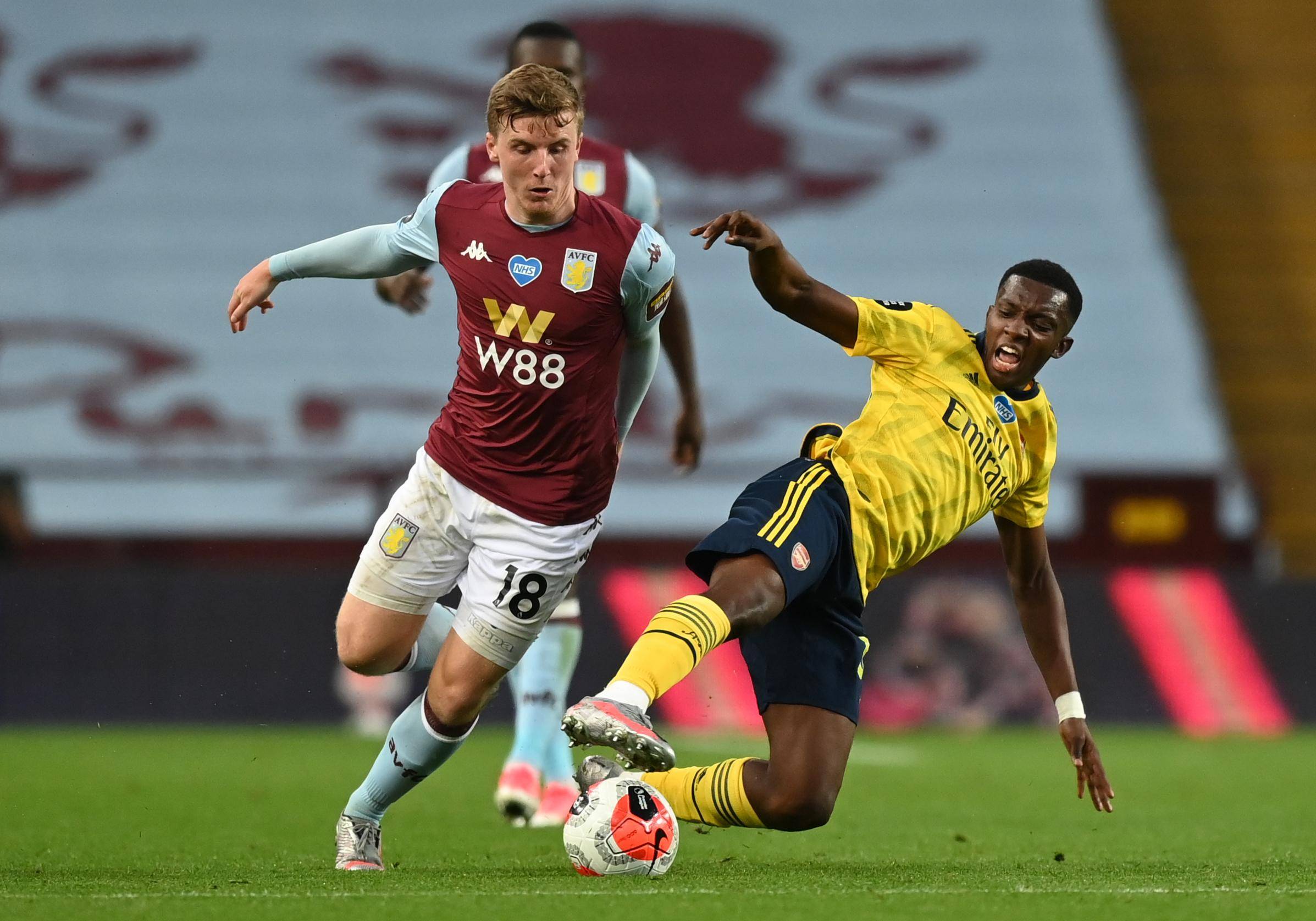 乌克兰世界杯梦想史：开局即巅峰与附加赛魔咒（乌克兰世界杯征途：初登高峰，难破附加赛魔咒）