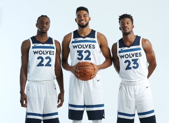 因球迷在踢阿森纳时有种族歧视行为，马竞被欧足联罚款3万欧（球迷对阵阿森纳时涉种族歧视，马竞遭欧足联处以3万欧元罚款）