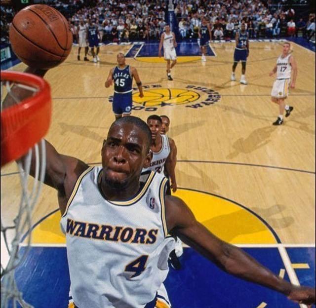 马竞客场成绩不佳引质疑 西蒙尼霸气回应：我们在诺坎普的表现很好（客场战绩欠佳惹质疑，西蒙尼强硬回应：我们在诺坎普踢得不错）