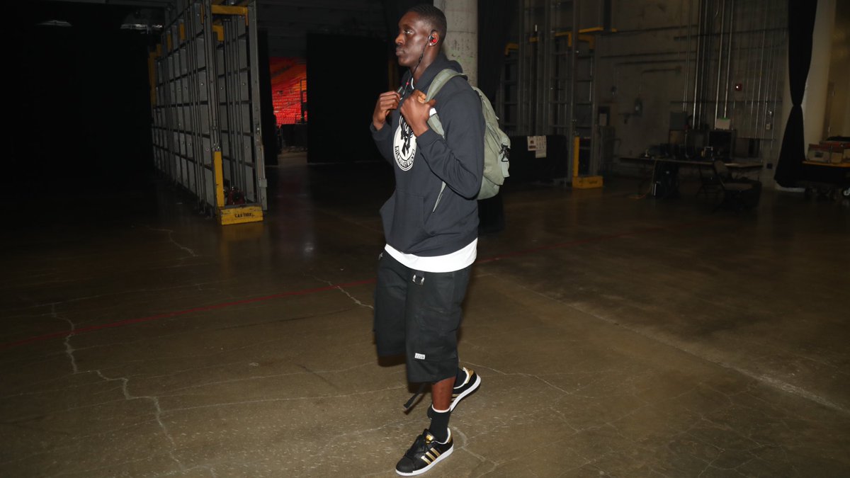 65岁郎平自曝近况：髋关节、颈椎都置换了！（65岁郎平自述近况：已完成髋关节与颈椎置换）