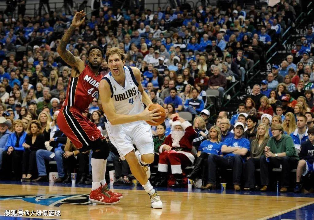 半场战报：海登海姆0-1弗赖堡，曼赞比建功（半场快讯：弗赖堡1-0领先海登海姆，曼赞比破门）