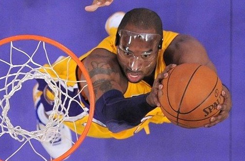 小孔塞桑：我和C罗聊过，他说我在伟大的俱乐部效力（小孔塞桑：曾与C罗交流，他称我效力于一家伟大俱乐部）