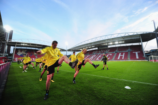 卡拉布里亚：去希腊后米兰的比赛我每场都看，一场都没落下（卡拉布里亚：赴希腊后米兰比赛我场场追看，一场没错过）