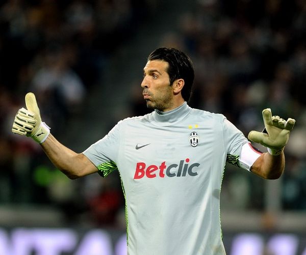 希勒：我见过不少越位陷阱战术，但巴萨这个真是绝对疯狂（希勒：越位陷阱见得多了，巴萨这一套简直疯狂）